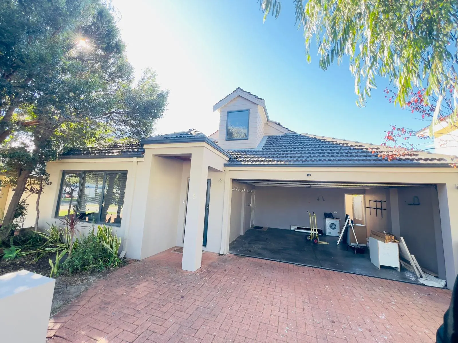 House painting Perth - residential painting services